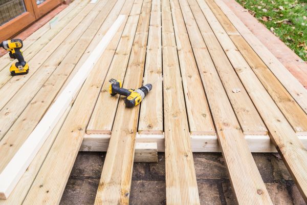 Cost of Damaged Deck Boards Repair in Smyrna