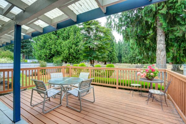 Cost of Deck Carpentry Service in Smyrna